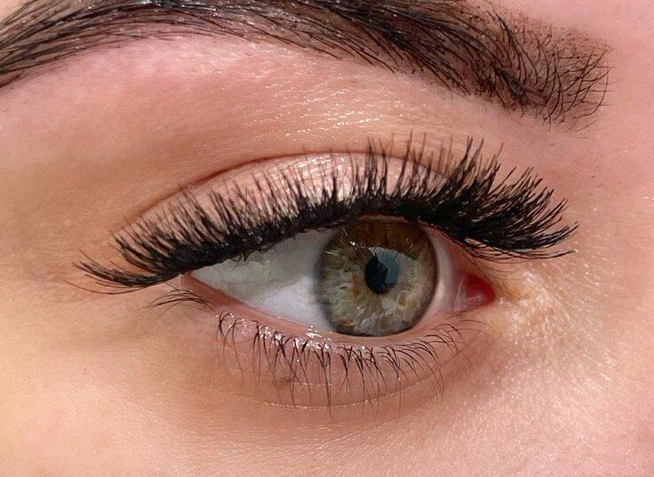 Cluster lashes 